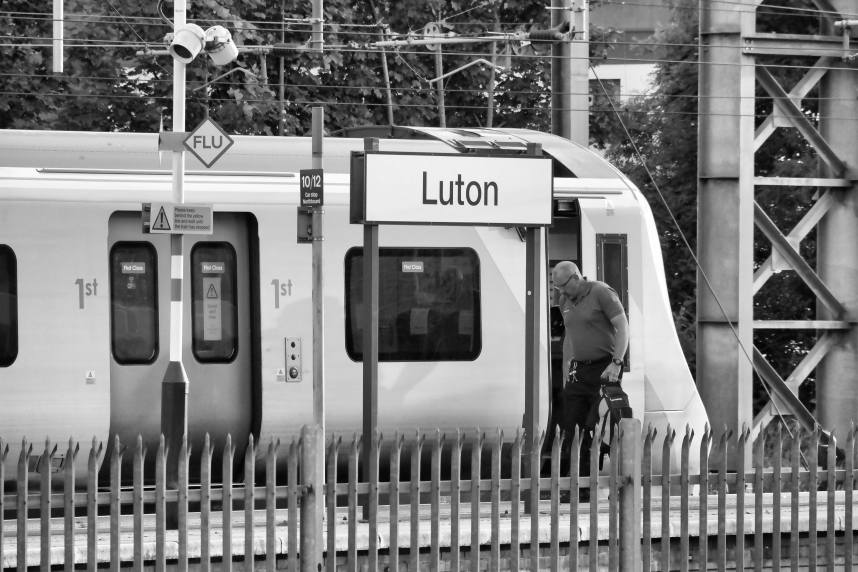 Luton Station